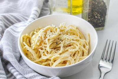 Easy Creamy Cream Cheese Pasta Recipe