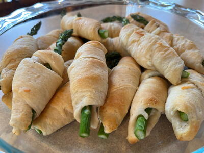 Cheesy Asparagus Roll Ups
