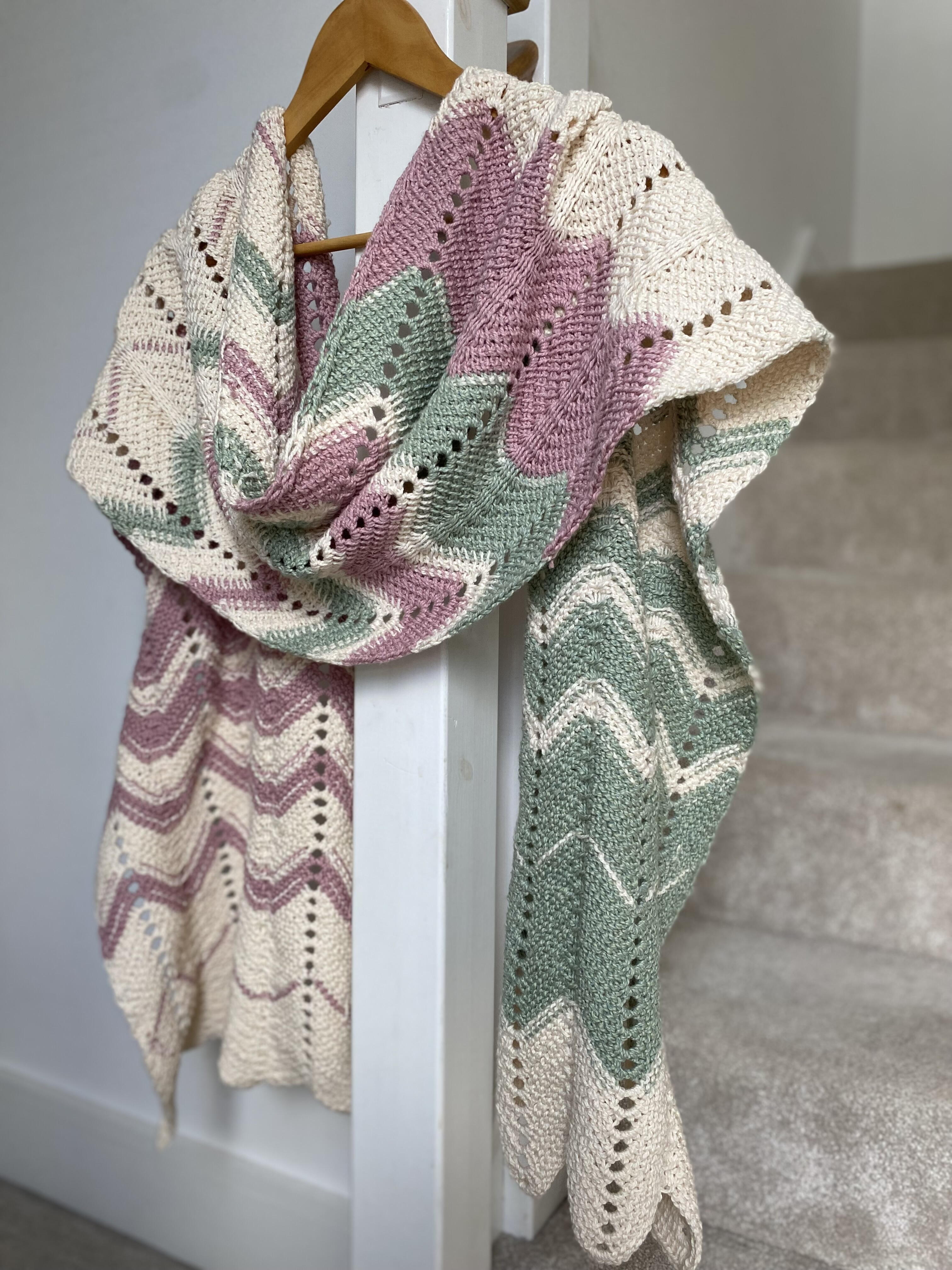 Leora Shawl | FaveCrafts.com