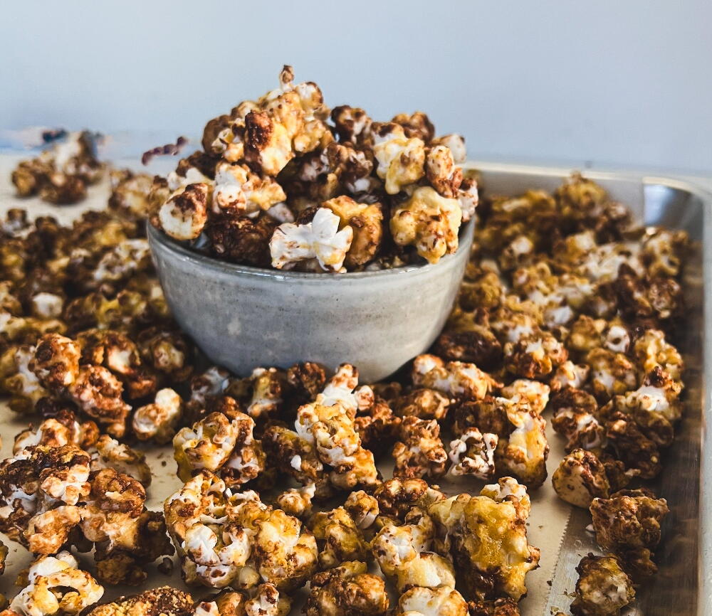 S'mores Popcorn | RecipeLion.com
