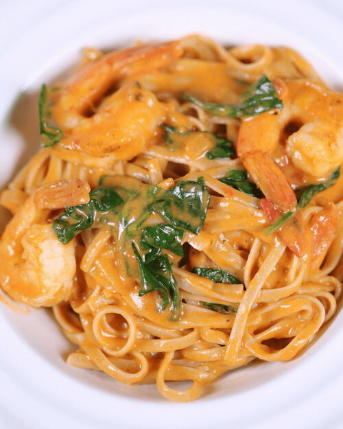 Creamy Tuscan Shrimp Pasta | RecipeLion.com