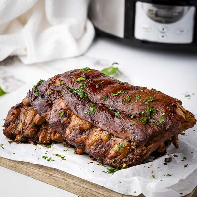 Perfectly Cooked Slow Cooker Honey Garlic Ribs