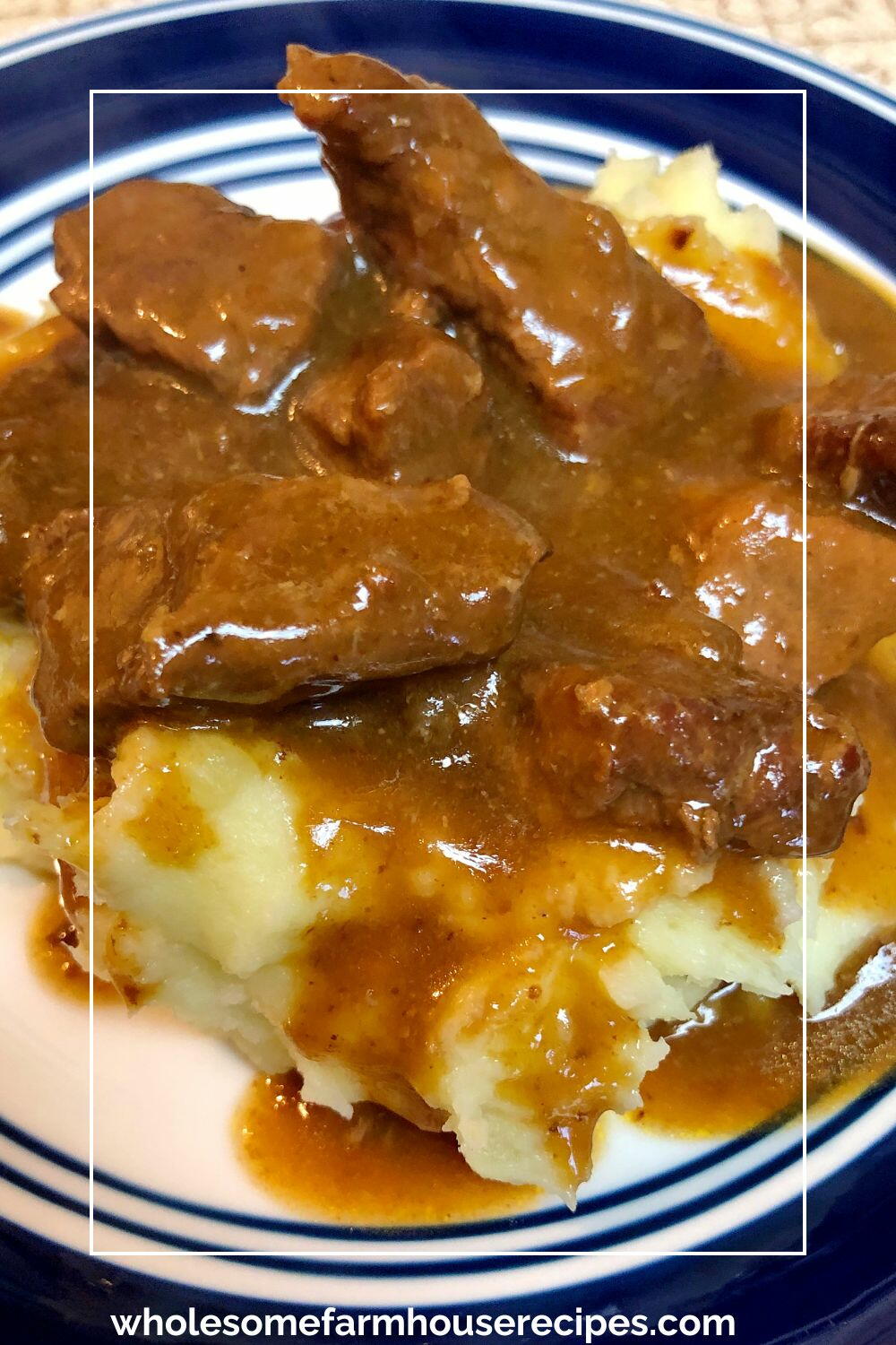Slow Cooker Beef Tips With Merlot: Tender And Flavorful | RecipeLion.com