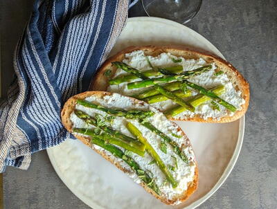 Savory Ricotta Toast With Asparagus