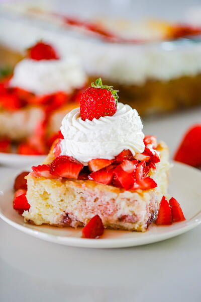 Strawberry Earthquake White Chocolate Cream Cheese Cake