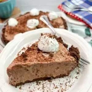 Chocolate Cheesecake Pudding Pie