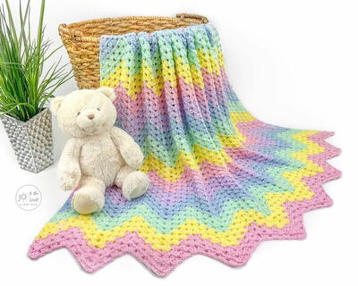 Zig Zag Granny Stitch Blanket Crochet Pattern