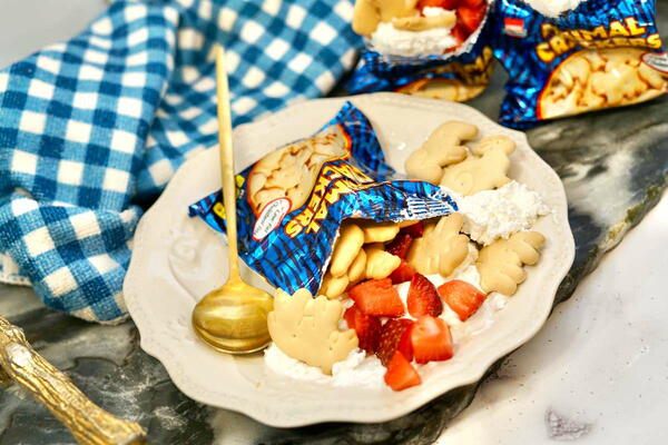 Fun And Easy Strawberry Shortcake In A Bag