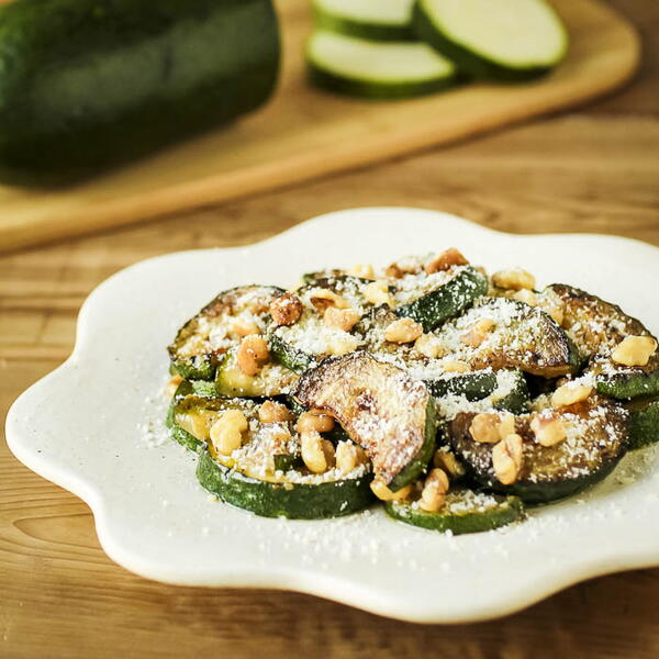 Sauteed Sliced Zucchini With Walnuts