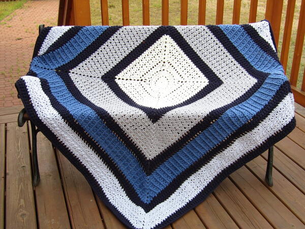 Square Sampler Blanket