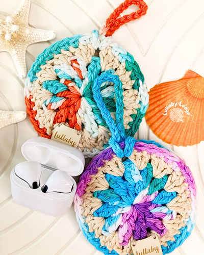 Granny Chic Airpods Pouch