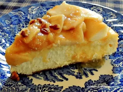 Cheesecake With Caramel Apple Topping