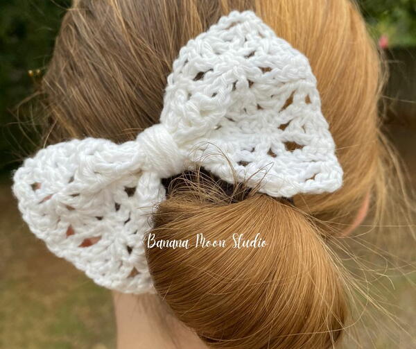 Loveland Lace Bow