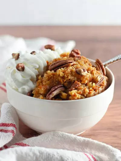 Slow Cooker Pumpkin Cobbler