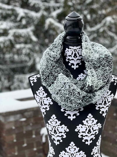 Tulip Stitch Infinity Scarf