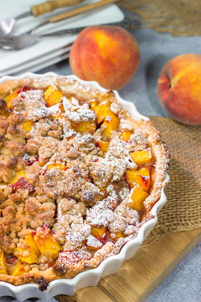 Peach Crumble Pie