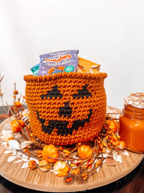 Jack-o-lantern Basket 