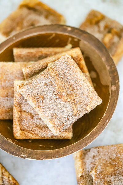 Easy Vegan Snickerdoodle Cookie Bars