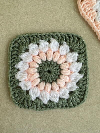 Crochet Sunflower Granny Square