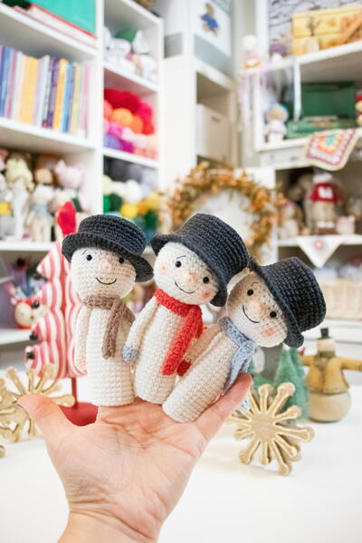 Snowman Finger Puppets