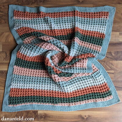 Waffle Stitch Crochet Baby Blanket + Moss Stitch Border