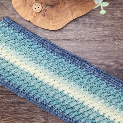 Back Crossed Half Double Crochet Scarf