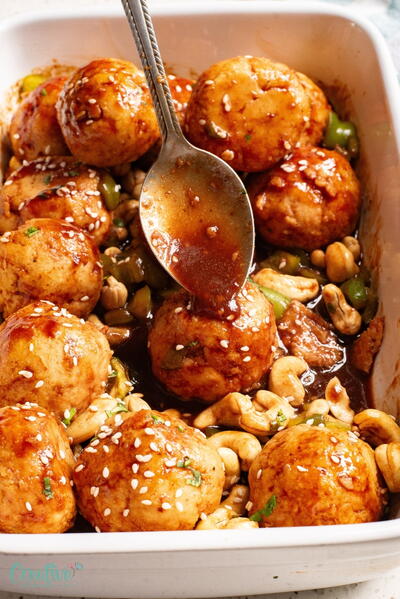 Asian Chicken Meatballs With Cashew