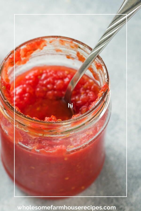 The Best Hack For Thick Homemade Tomato Sauce