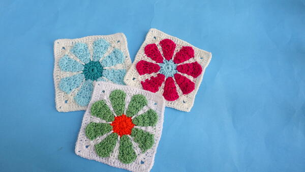 Crochet Mosaic Flower Granny Square