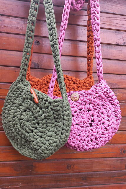 Chunky Tshirt Yarn Crossbody Bag