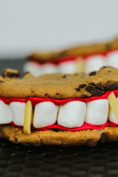 Vampire Cookie Fangs