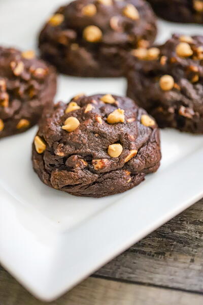 Ultimate Chocolate Peanut Butter Levain Cookies