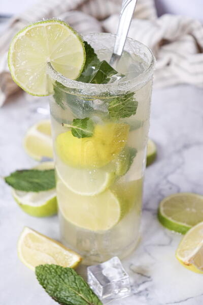 Easy Mojito Cocktail Recipe