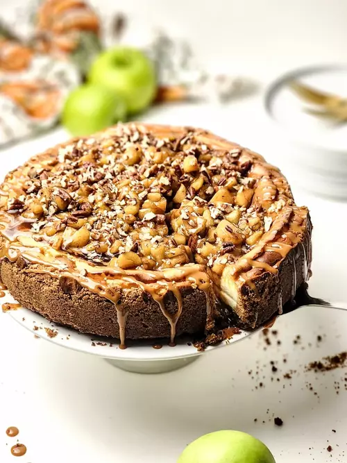 Cheesecake With Caramel Apple Topping