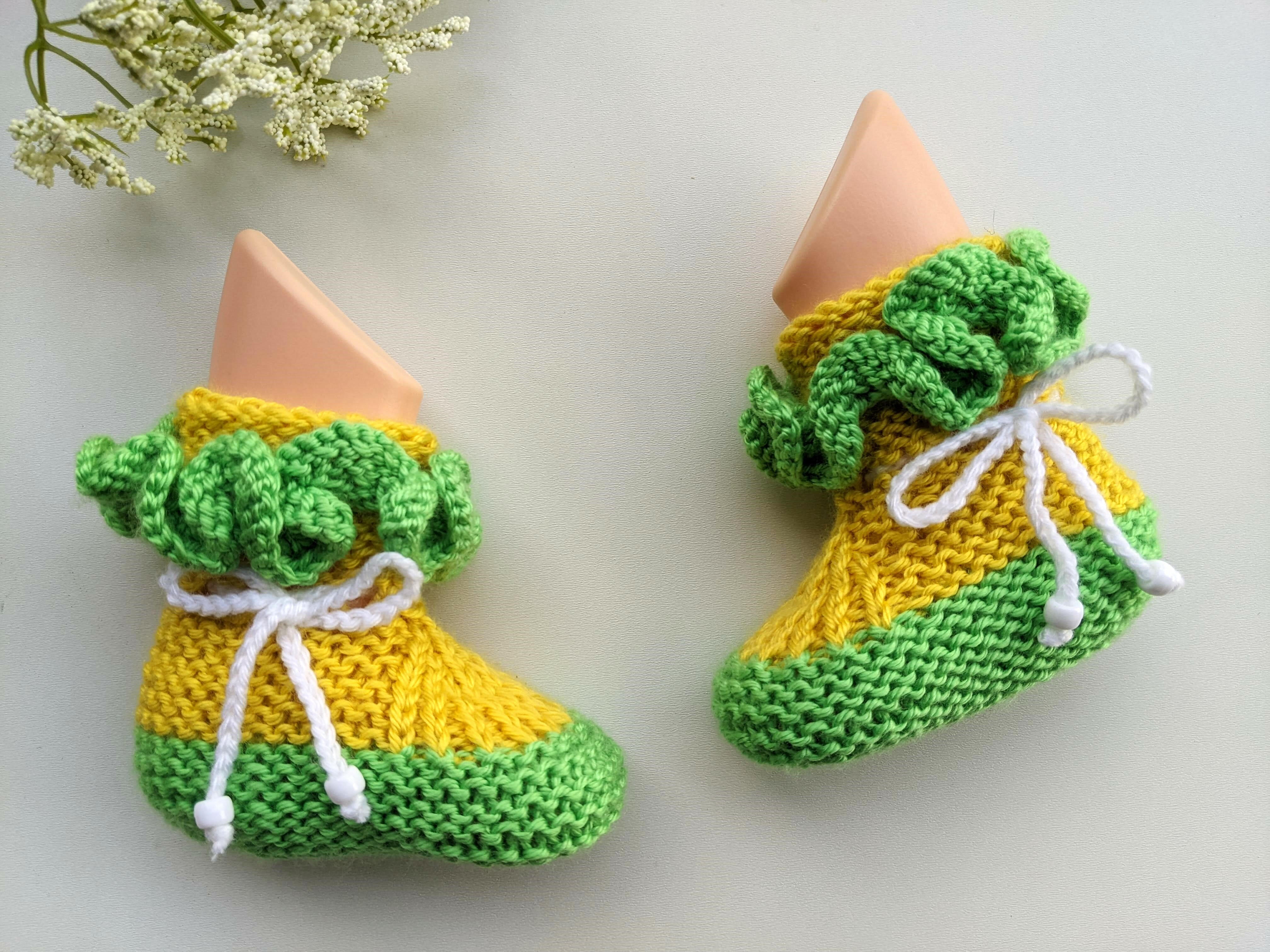 Baby Booties Pattern On Straight Needles | AllFreeKnitting.com