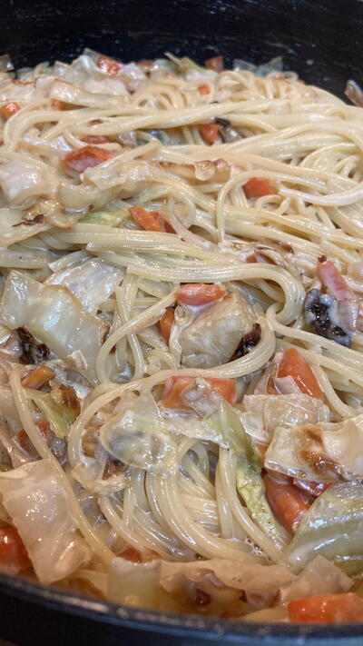 Creamy Black Garlic Butter Pasta With Vegetables