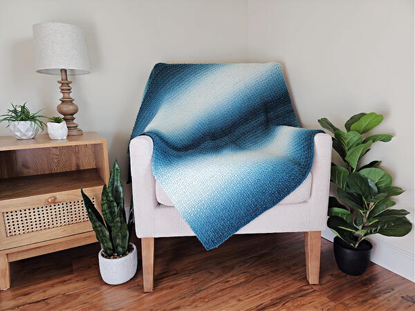 Ocean Hues Gradient Blanket