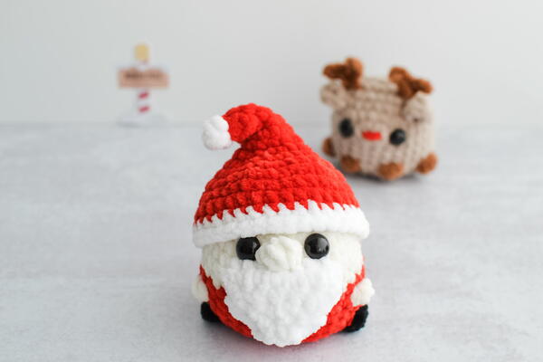 No-sew Pocket Santa