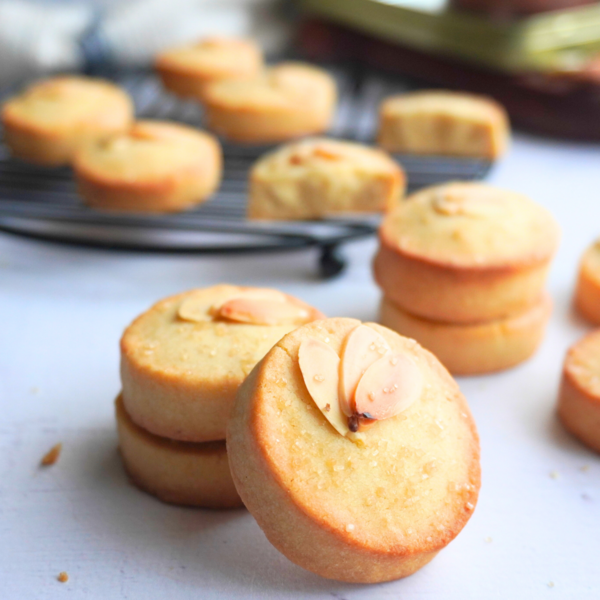 Easy Almond Shortbread Cookies - Crisp And Buttery