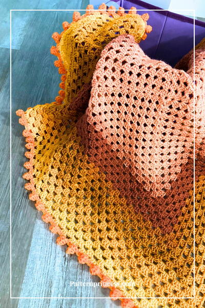 Continuous Granny Square Crochet Blanket With Dot Border