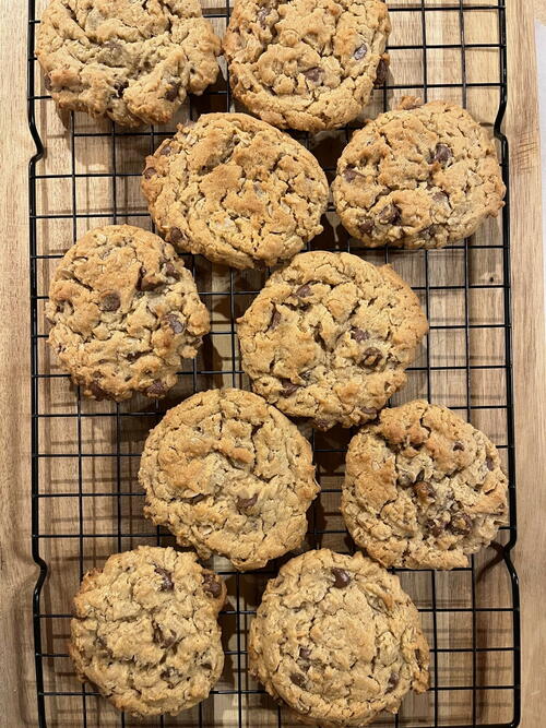 Best Peanut Butter Oatmeal Chocolate Chip Cookies