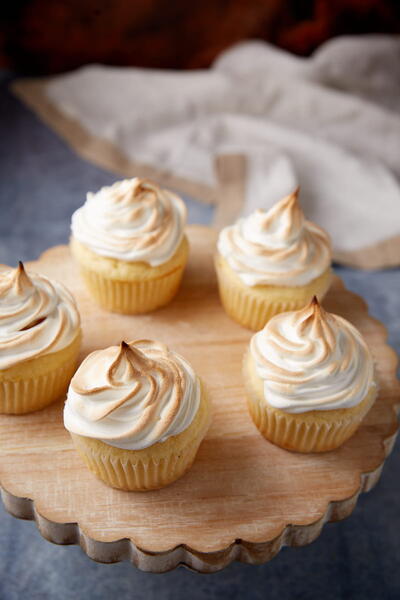 Lemon Meringue Cupcakes