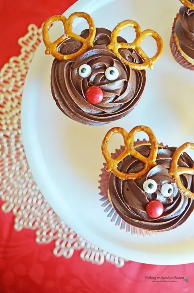 Easy Reindeer Cupcakes