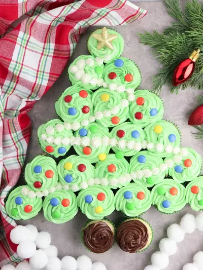 Christmas Pull Apart Cupcakes