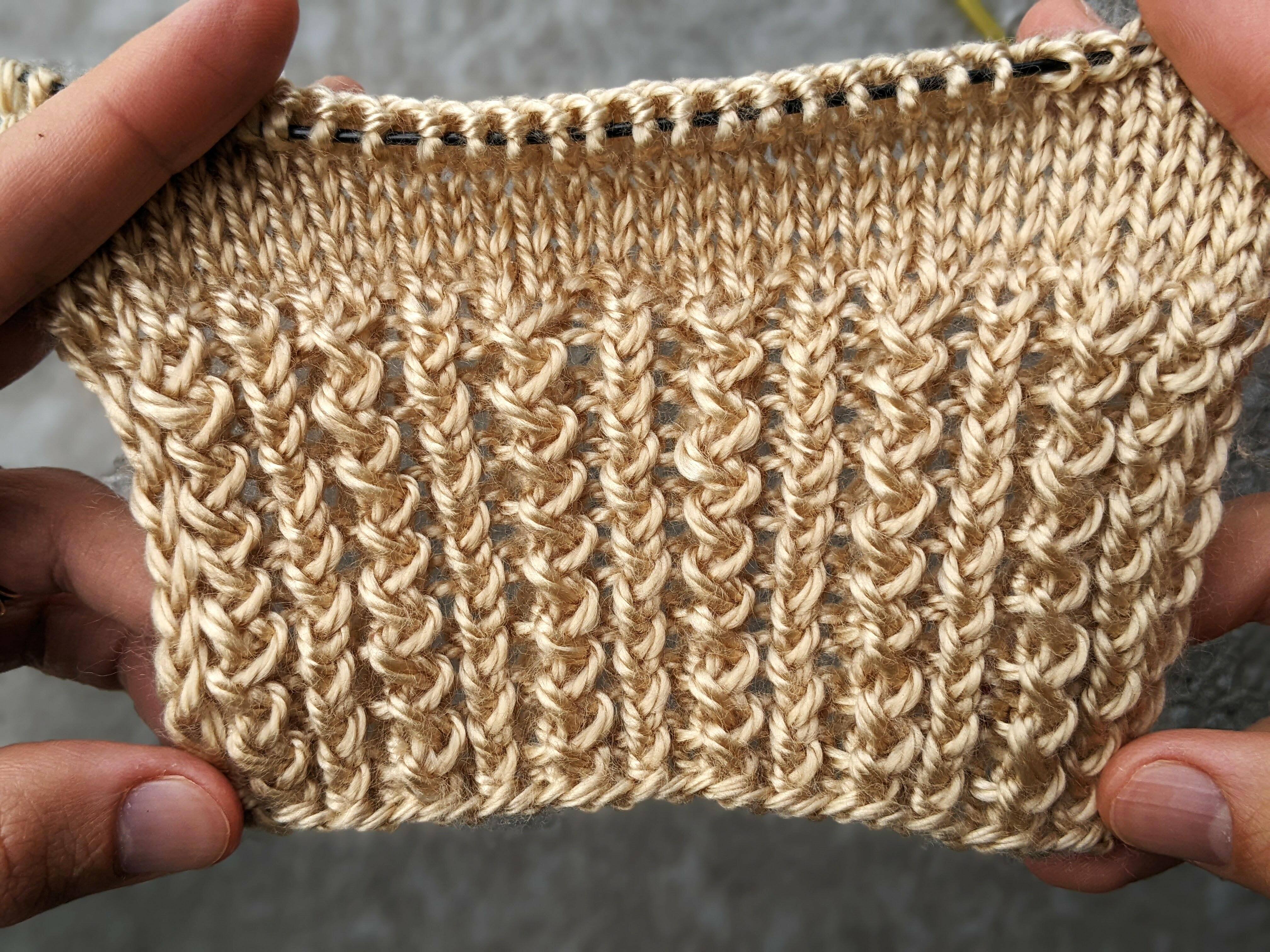 Textured Ribbing | AllFreeKnitting.com