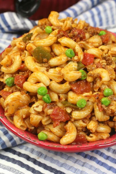 Easy Slow Cooker Goulash 