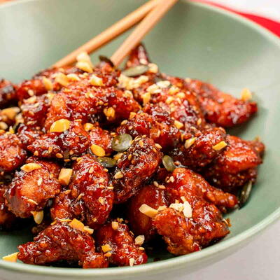 Dakgangjeong (sweet & Spicy Korean Fried Chicken)