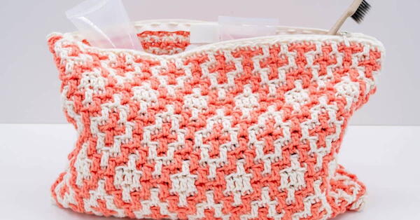 Mosaic Crochet Toiletry Bag Pattern