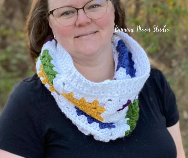 Carmen Granny Square Cowl