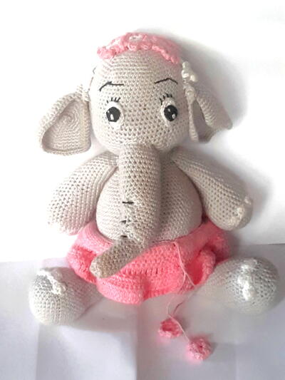 Elley The Elephant 